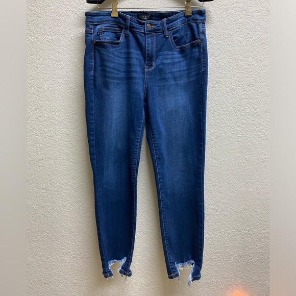 Judy Blue Denim - Women’s Judy Blue Relaxed Fit Straight Leg Jeans